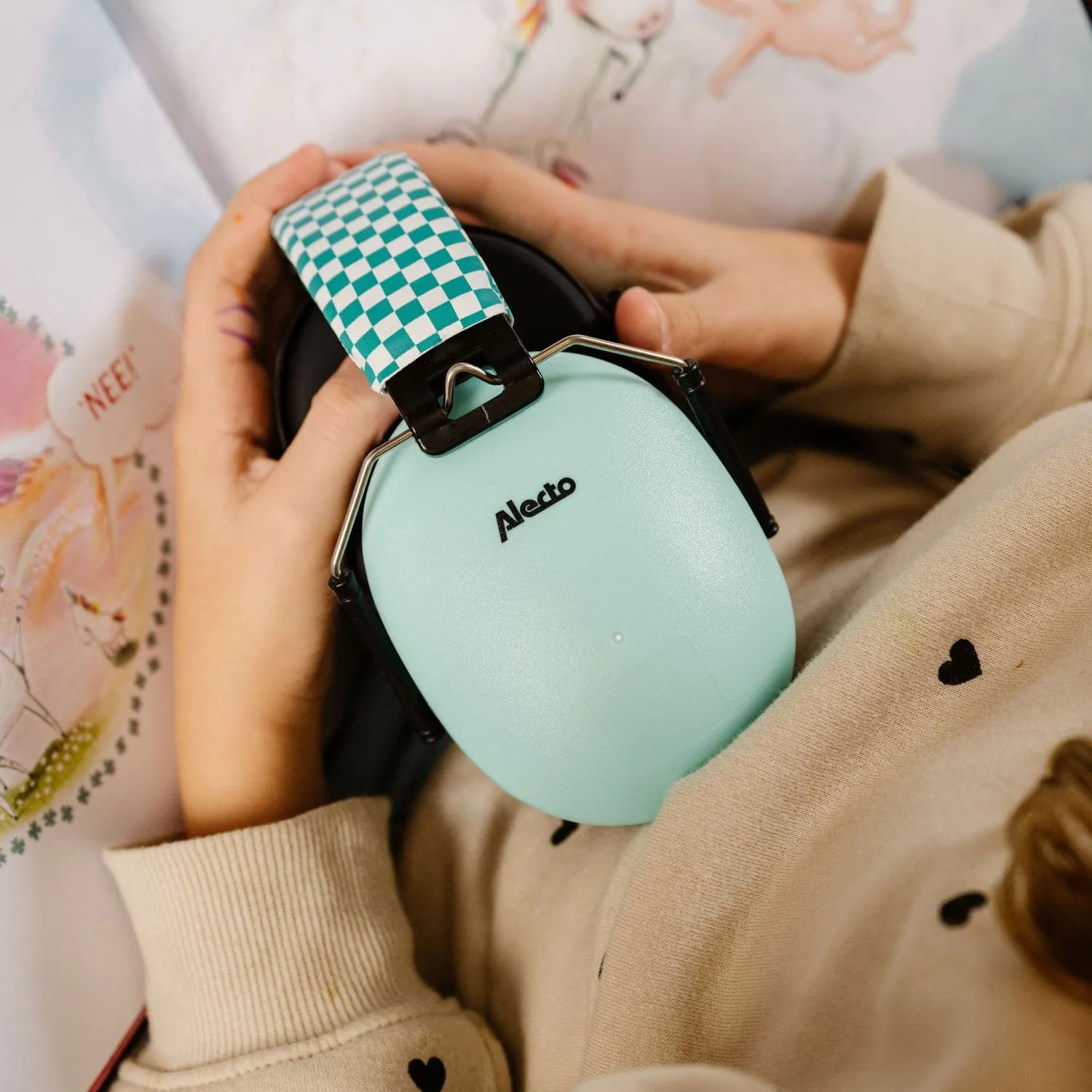 Alecto Green Earmuffs For Children