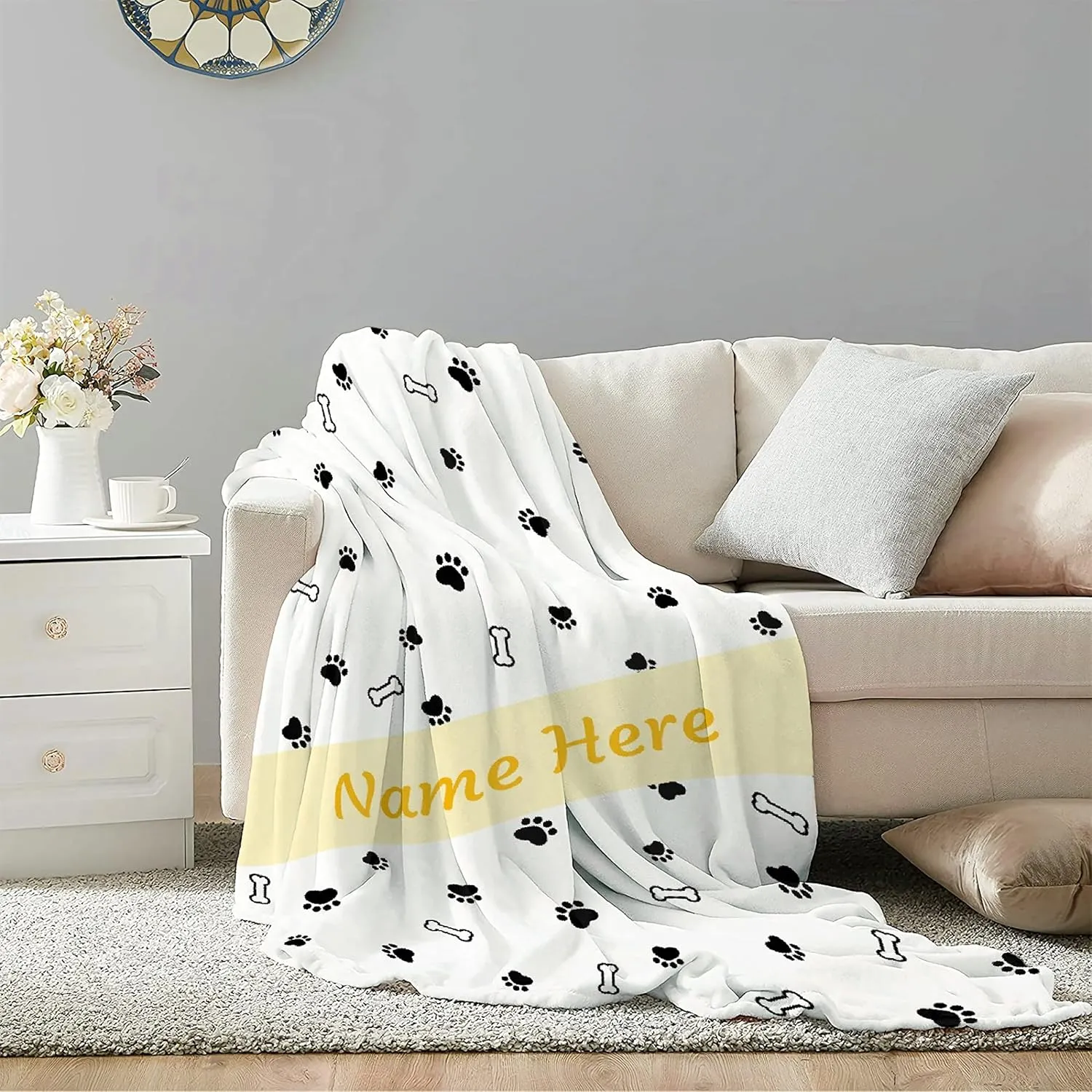 Custom Pet Name Blanket Personalized Dogs Customized Puppy ,Dog Gift for Dog Lovers Mom Dad Cute Paw Prints Soft Flannel Throw Bed Sofa Travel Extra Small 40''x30''